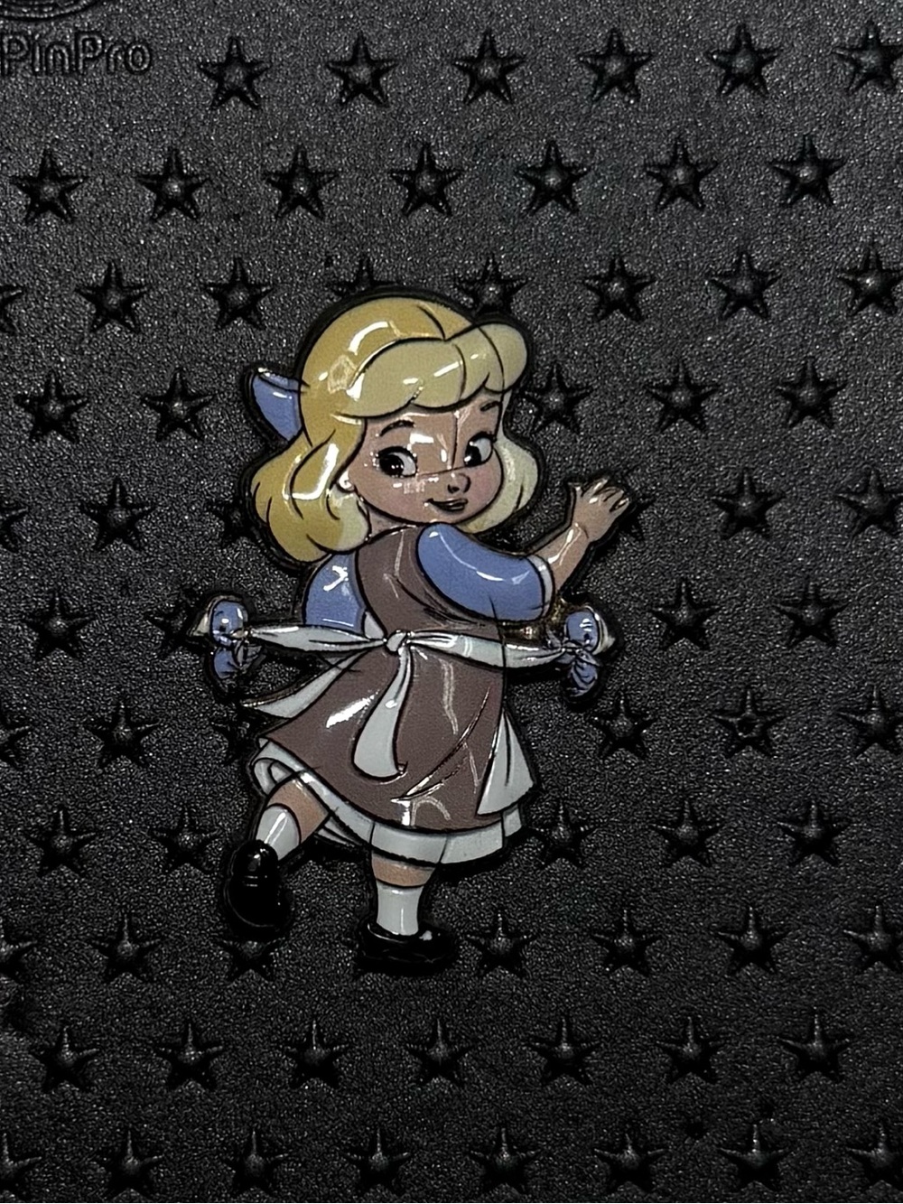 Disney Animators Collection Mystery Box - Cinderella Pin